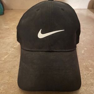 Nike Mens Black/White Dri Fit Heritage86 Hat
